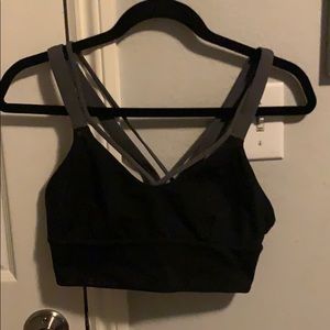 Lululemon pushing limits sports bra
